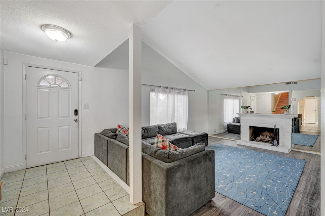 3933 Manford Circle Property Photo 10