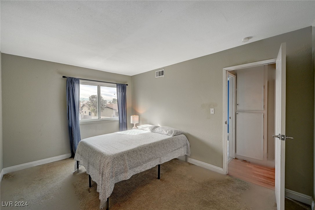 3933 Manford Circle Property Photo 23