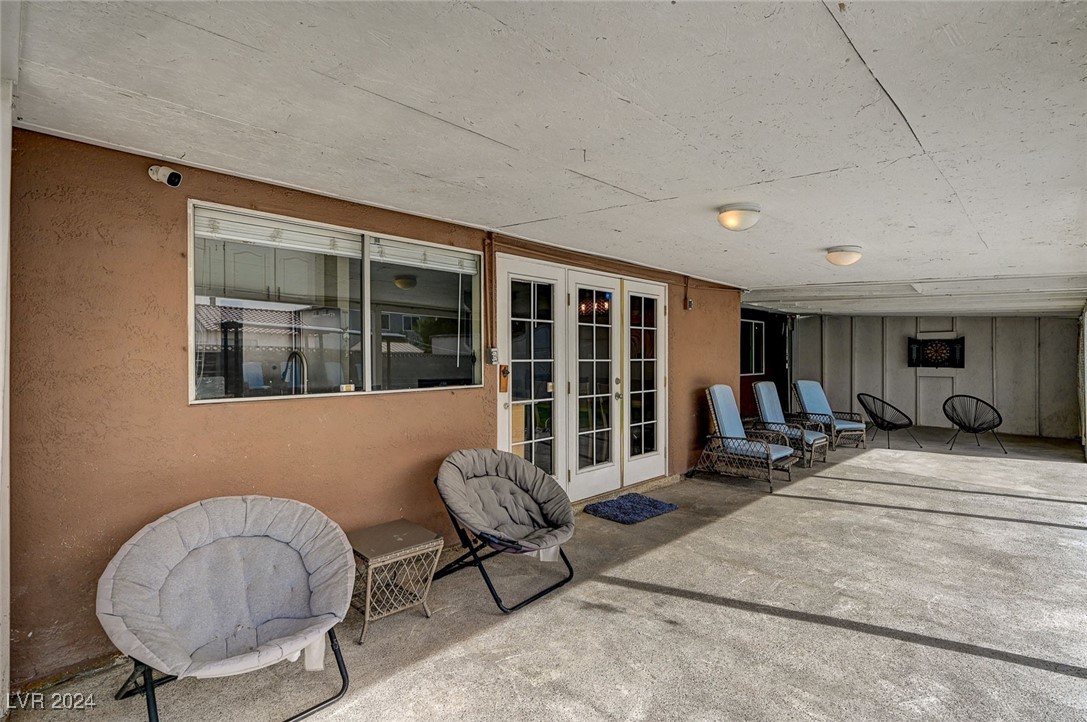 3933 Manford Circle Property Photo 40