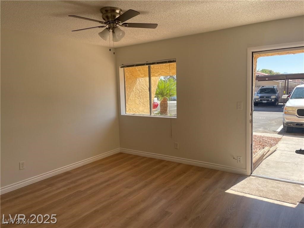 1303 Darlene Way 302a Property Photo 3