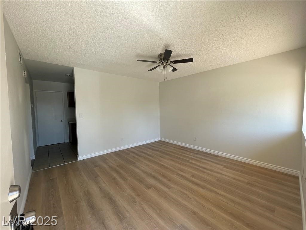 1303 Darlene Way 302a Property Photo 5
