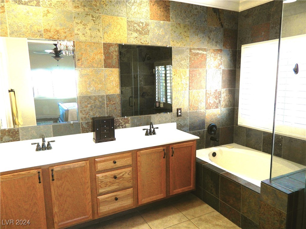 8230 Moapa Water Street Property Photo 14