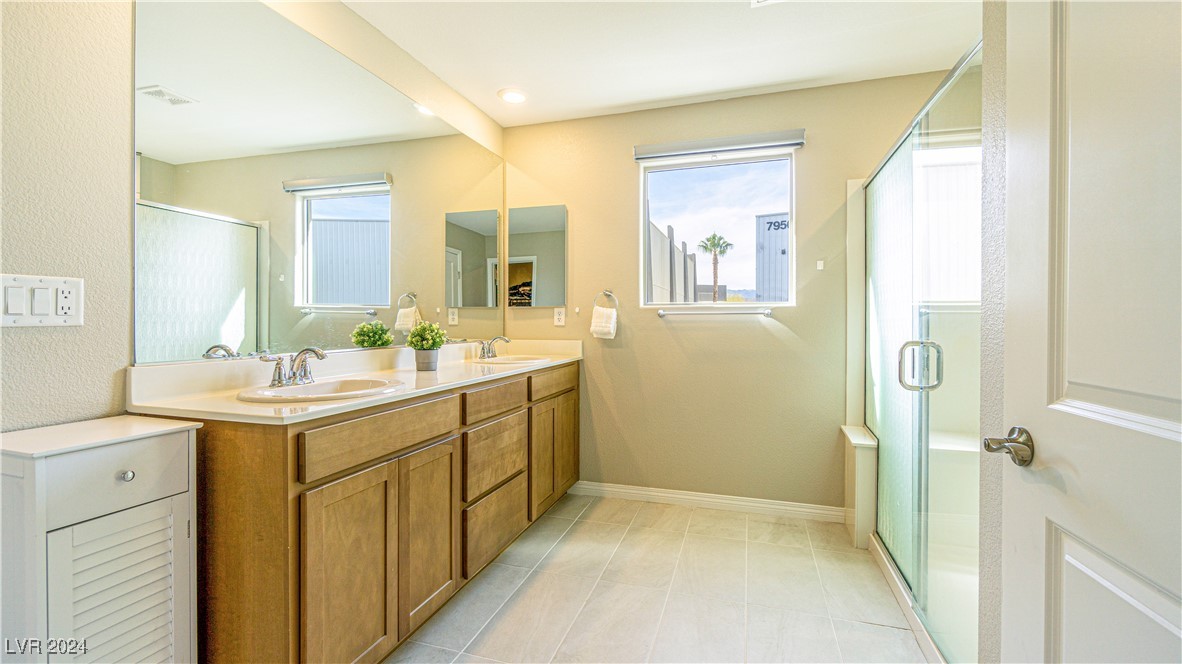 8021 Adelaide Hills Street Property Photo 20