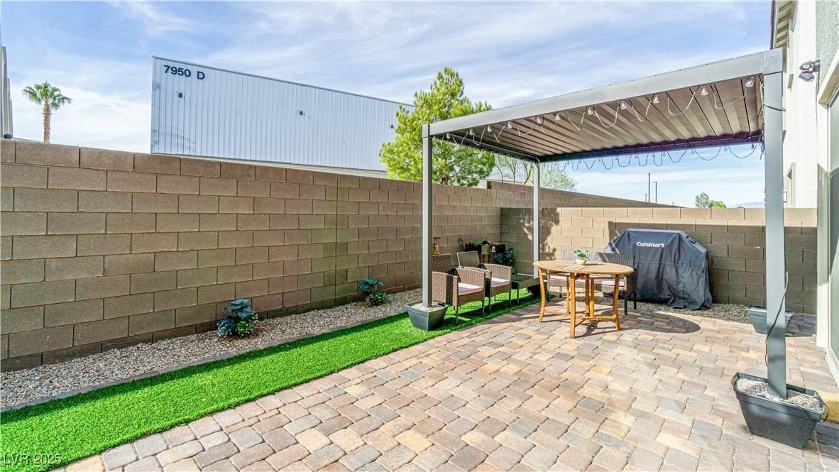 8021 Adelaide Hills Street Property Photo 27