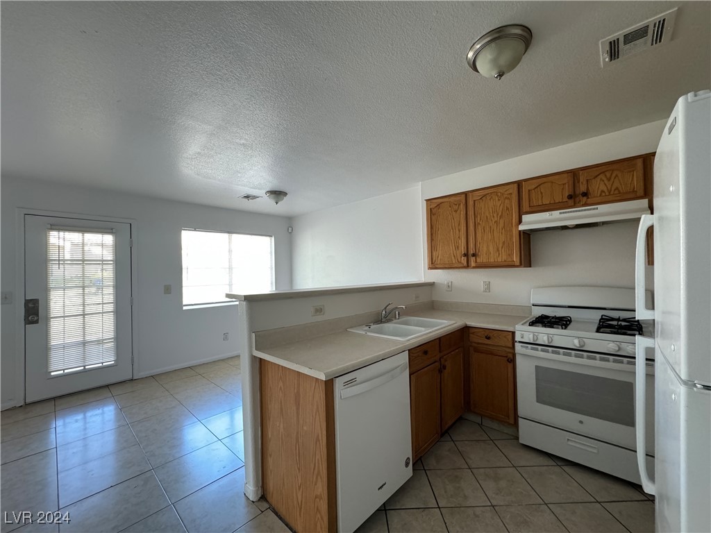 1953 Sangallo Street 106 Property Photo 10