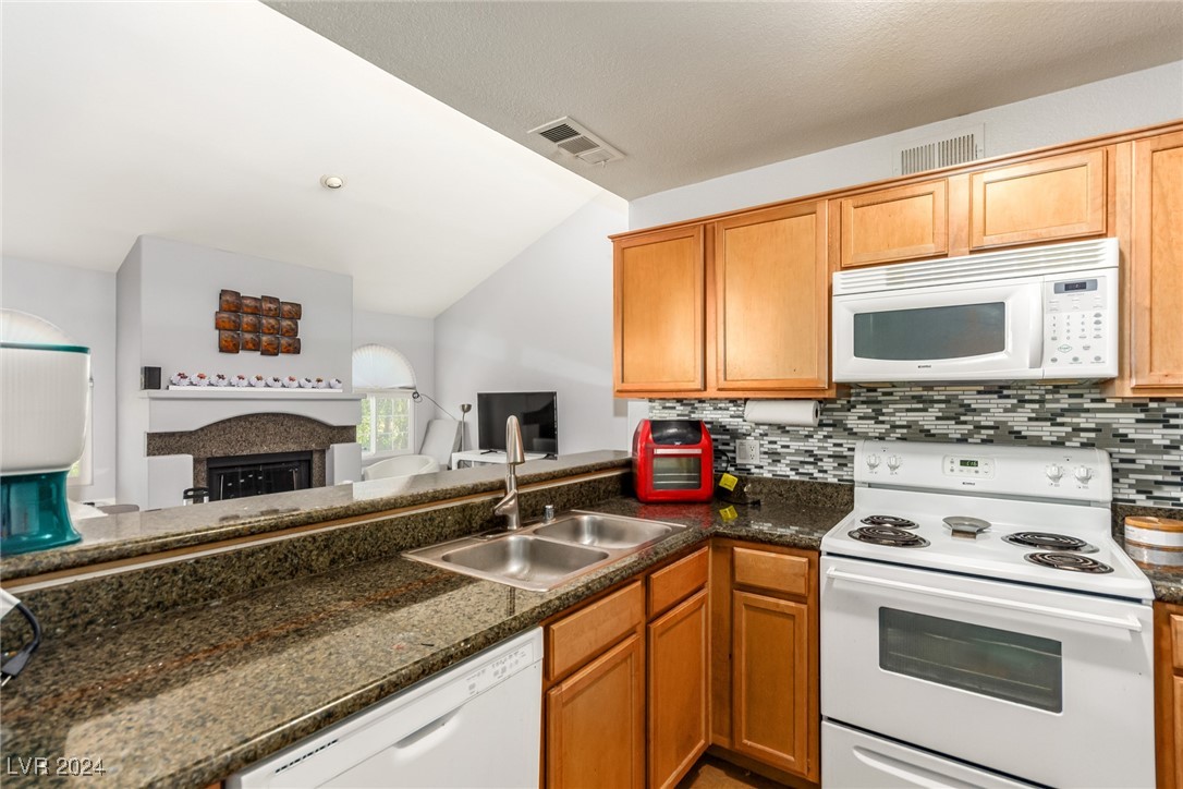 3145 East Flamingo Road 2018 Property Photo 11