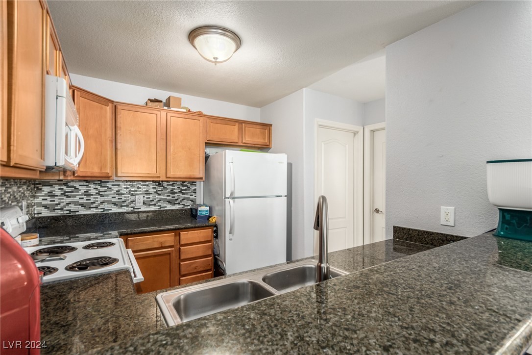 3145 East Flamingo Road 2018 Property Photo 12