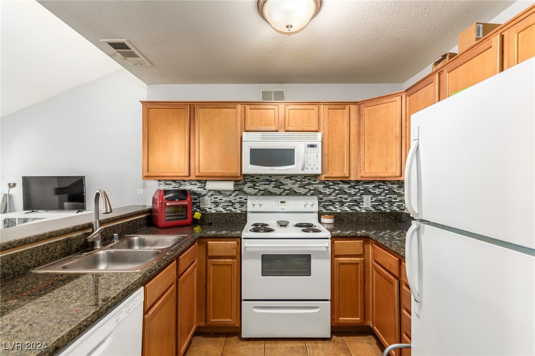 3145 East Flamingo Road 2018 Property Photo 14