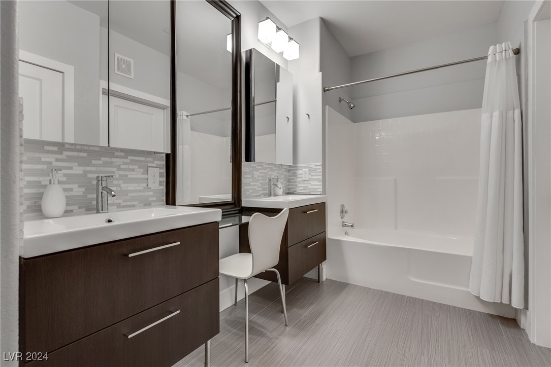 1008 Domnus Lane 103 Property Photo 25