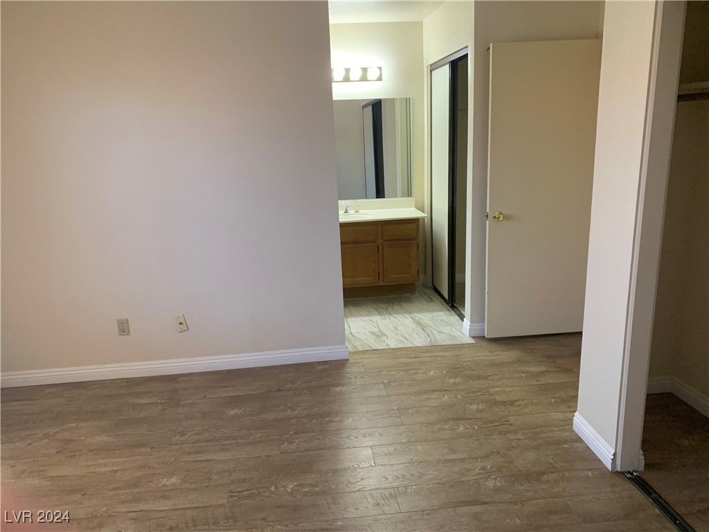 570 Kelsford Drive Property Photo 11
