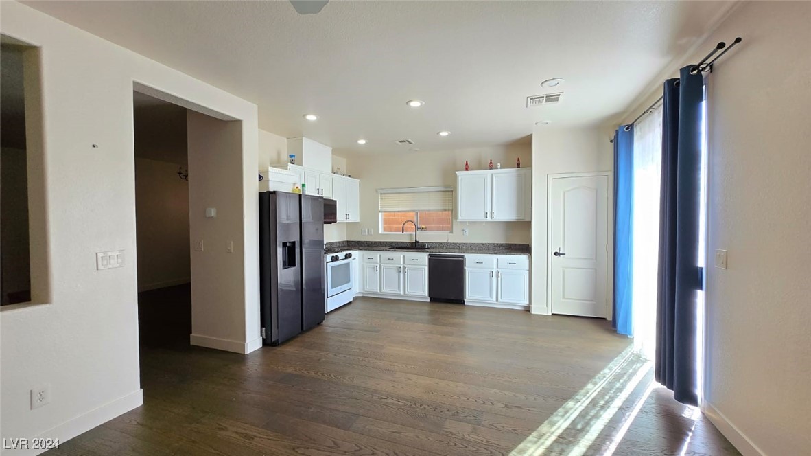 849 Purdy Lodge Street Property Photo 6