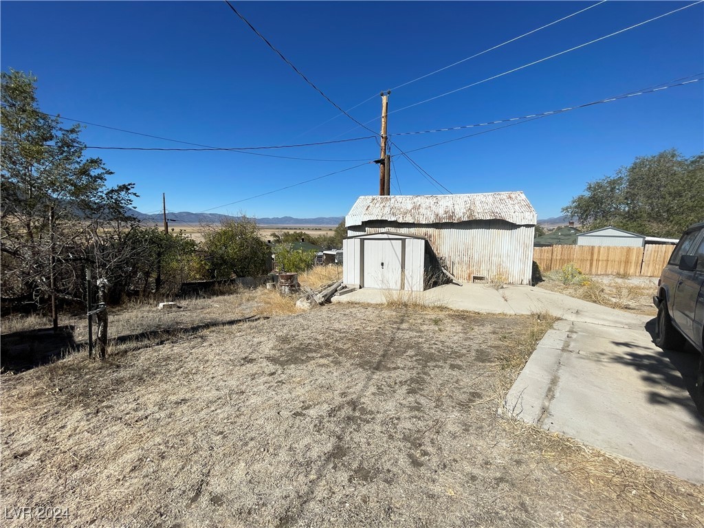 12 E Avenue Property Photo 18