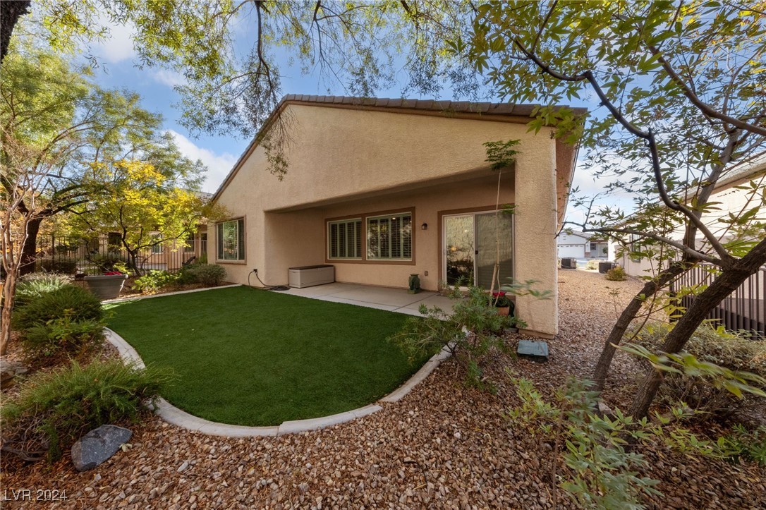 2506 Starlight Valley Street Property Photo 25