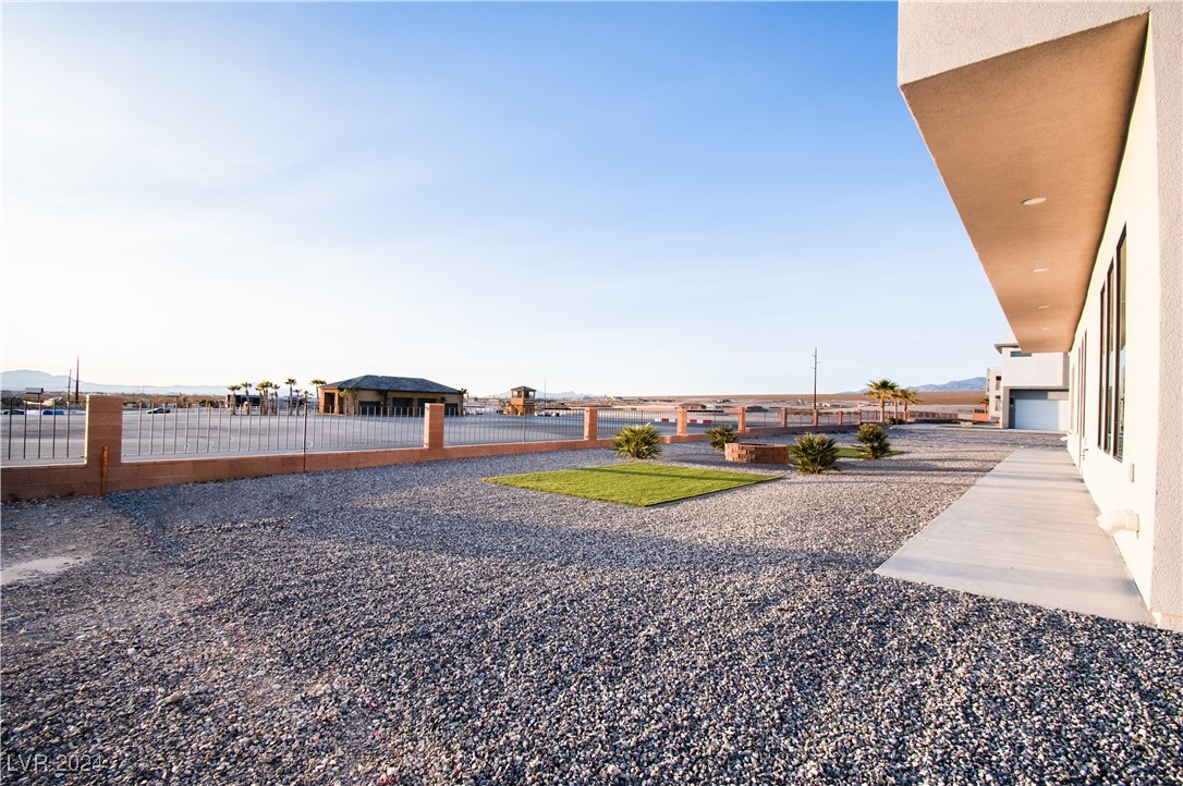 3690 South Spring Mountain Boulevard Property Photo 10