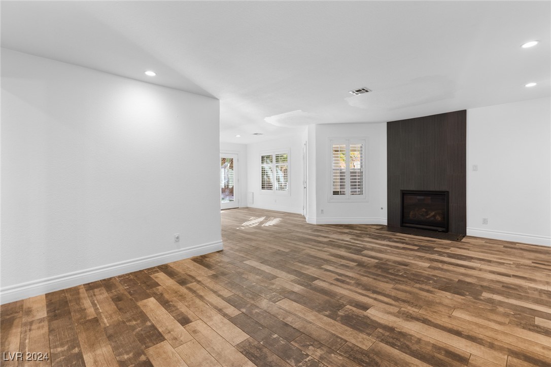 356 Clark Drive Property Photo 11