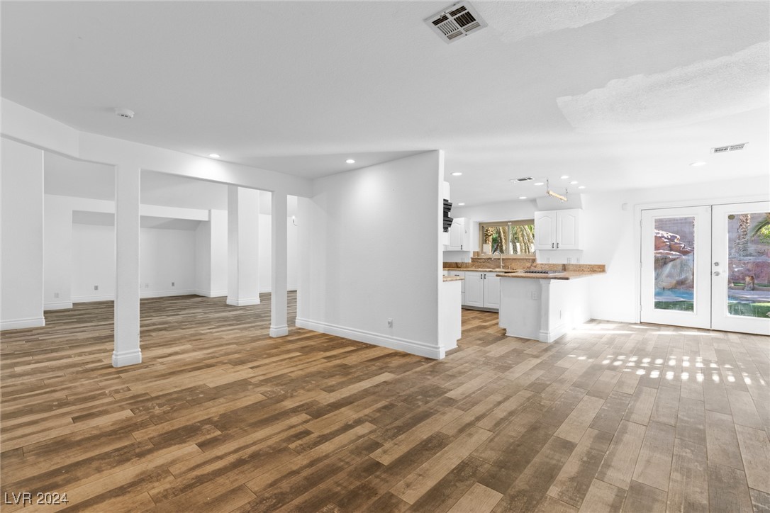 356 Clark Drive Property Photo 12