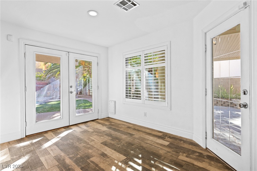 356 Clark Drive Property Photo 16