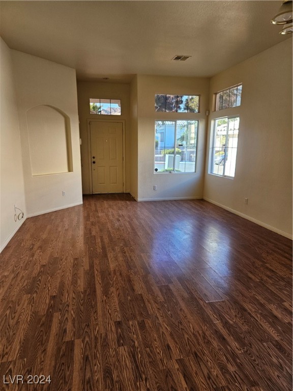 916 Autumn Royal Lane Property Photo 2
