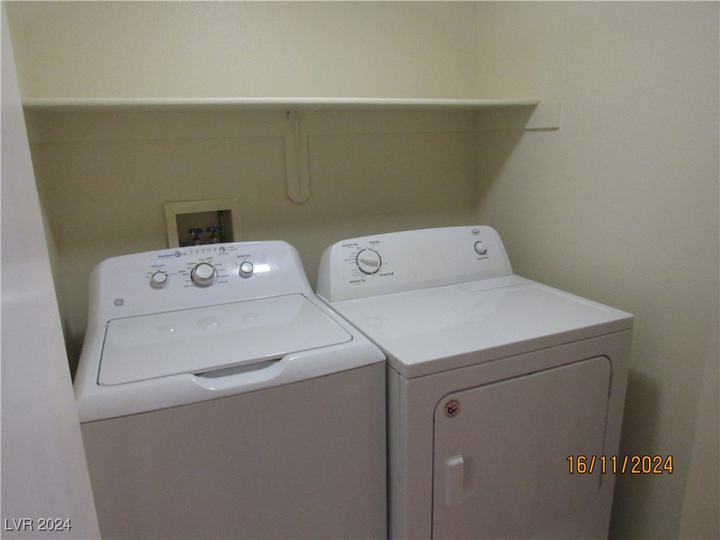 916 Autumn Royal Lane Property Photo 11