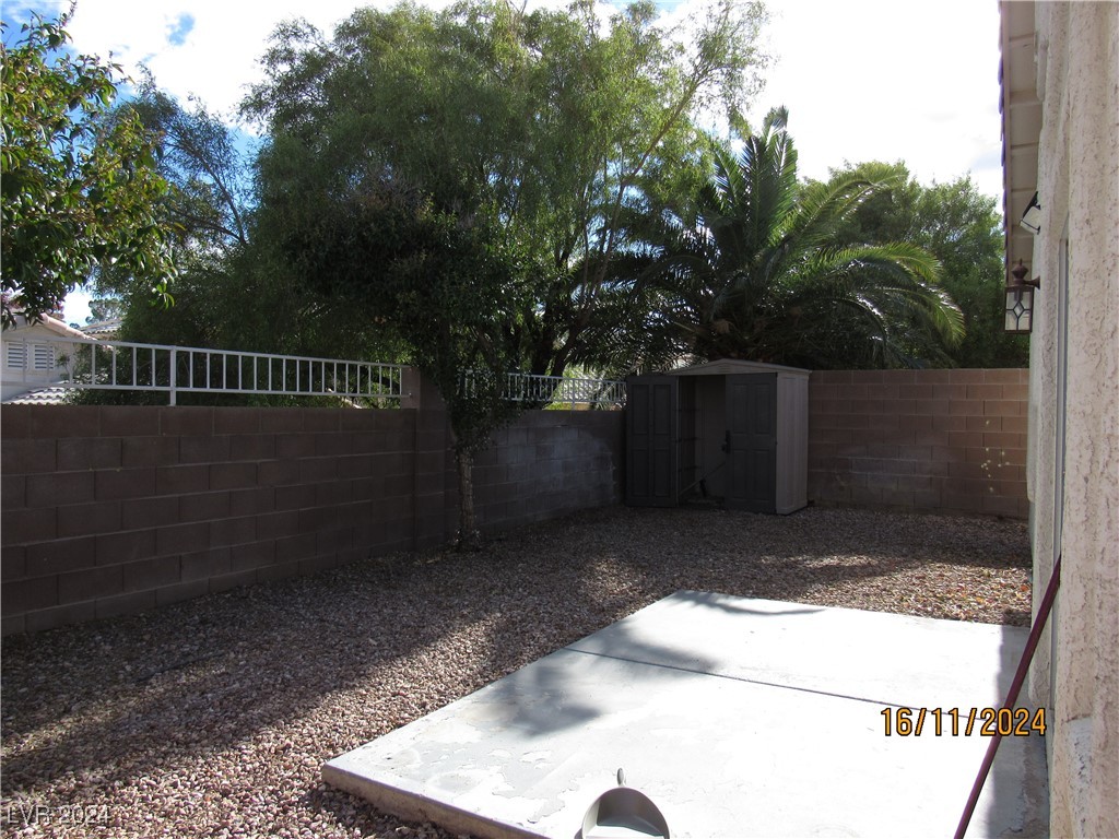 916 Autumn Royal Lane Property Photo 15
