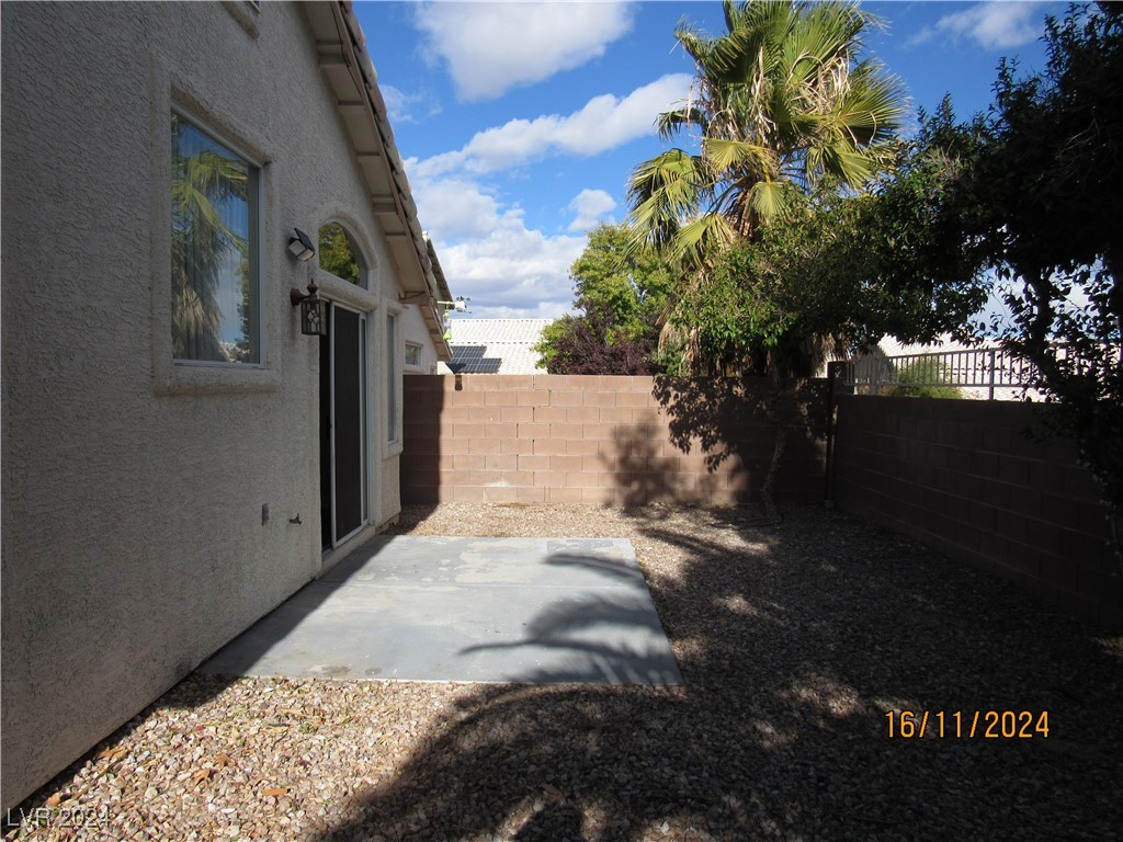 916 Autumn Royal Lane Property Photo 16