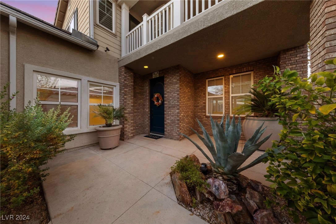 7438 Desertscape Avenue Property Photo 3