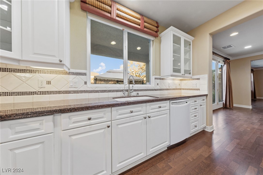 7438 Desertscape Avenue Property Photo 27