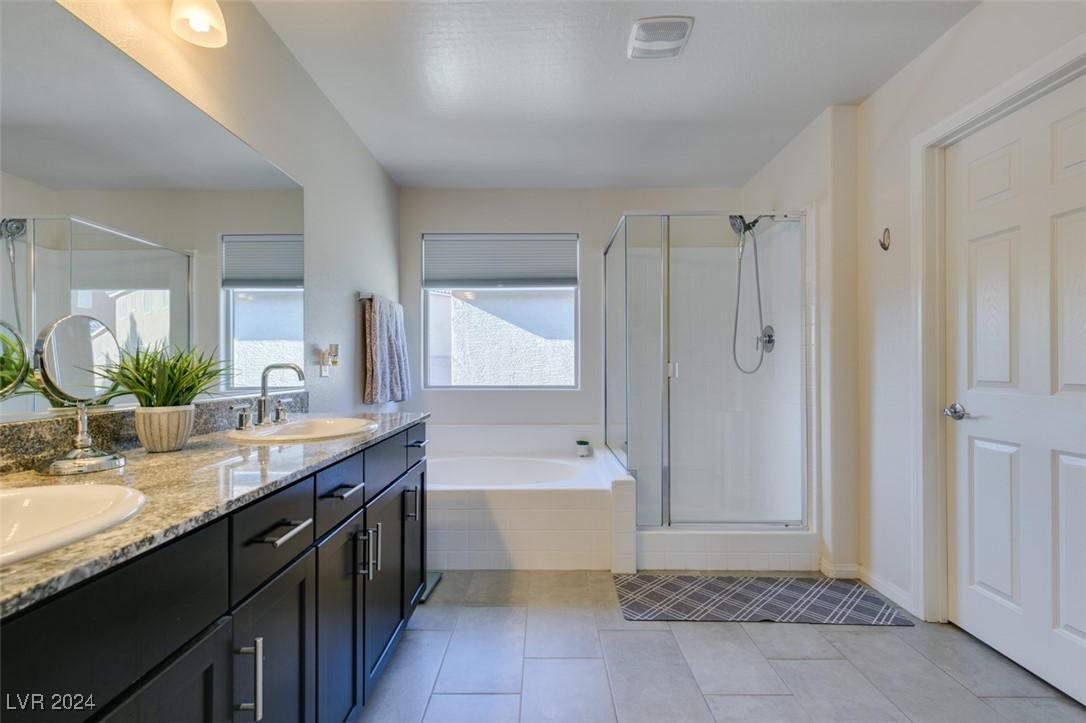 2947 Caxton Grove Drive Property Photo 27