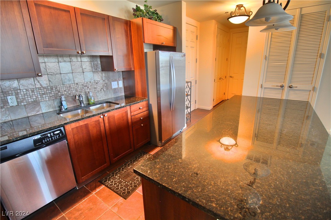 2405 West Serene Avenue 517 Property Photo 20