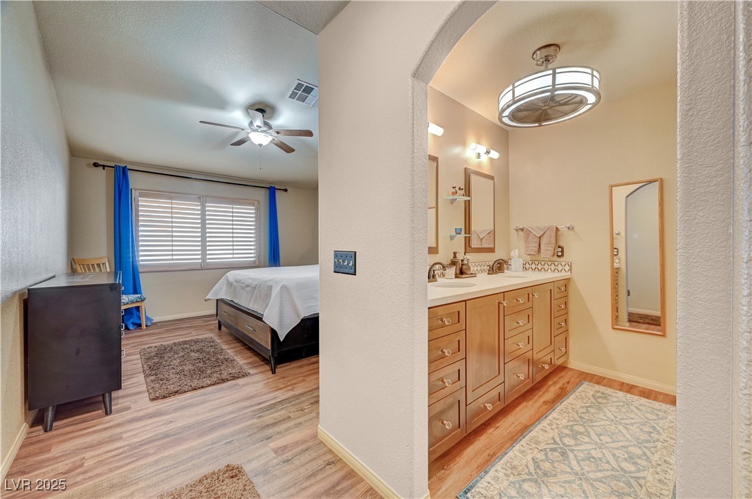 2035 East Warm Springs Road 1019 Property Photo 25