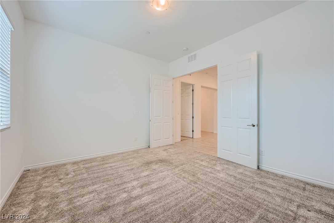 317 Gillespie Glen Avenue Property Photo 13