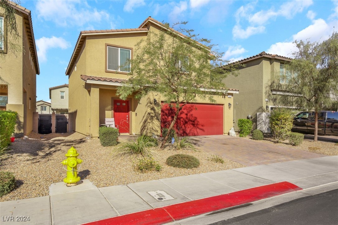 1054 Twincrest Avenue Property Photo 2