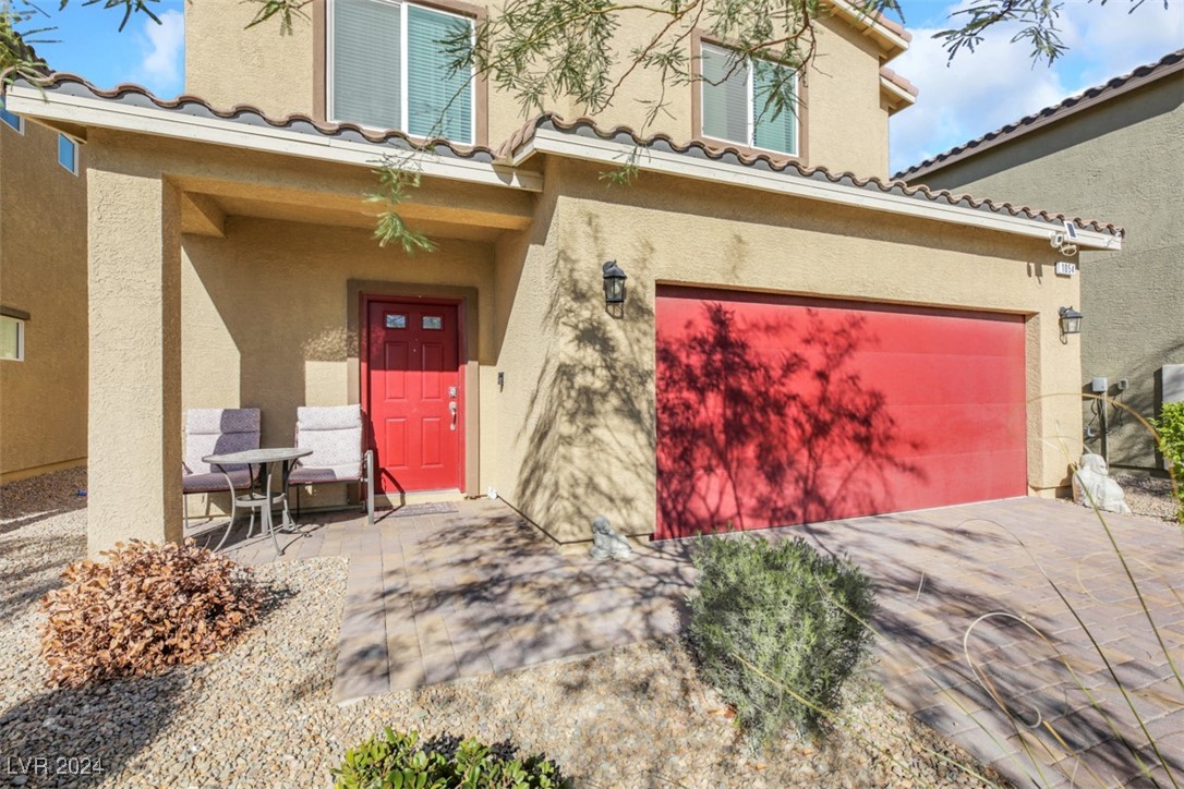 1054 Twincrest Avenue Property Photo 4