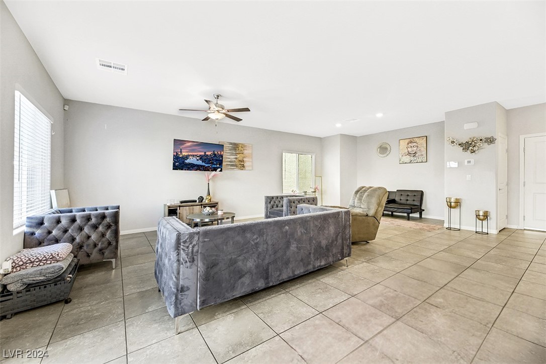 1054 Twincrest Avenue Property Photo 8