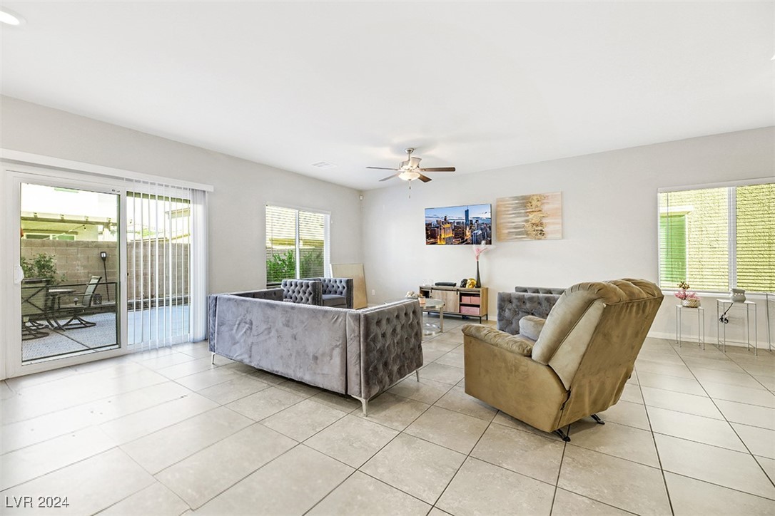 1054 Twincrest Avenue Property Photo 14