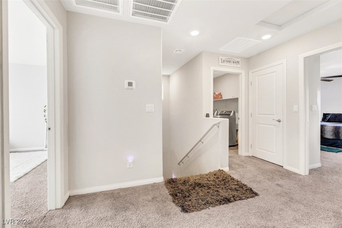 1054 Twincrest Avenue Property Photo 21