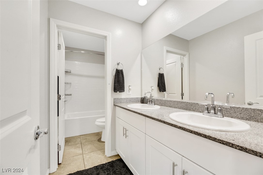 1054 Twincrest Avenue Property Photo 28