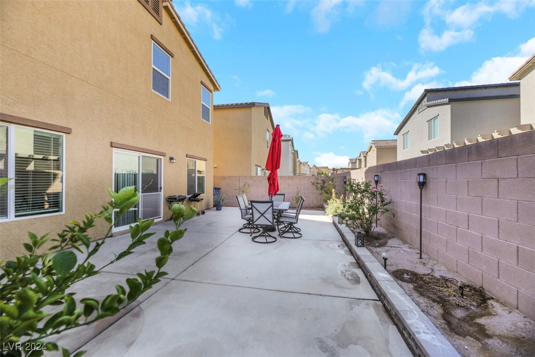 1054 Twincrest Avenue Property Photo 42