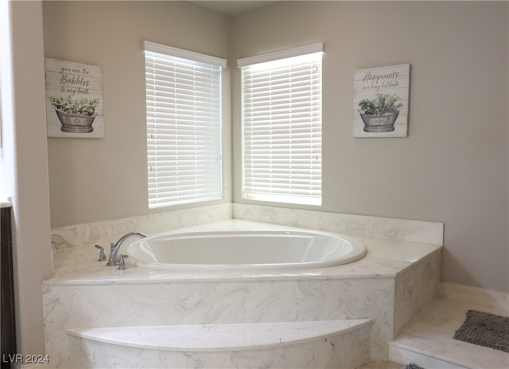 5953 Graystone Ridge Avenue Property Photo 15