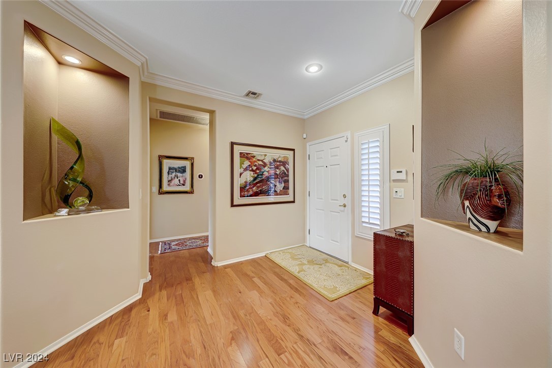2633 Langford Avenue Property Photo 6