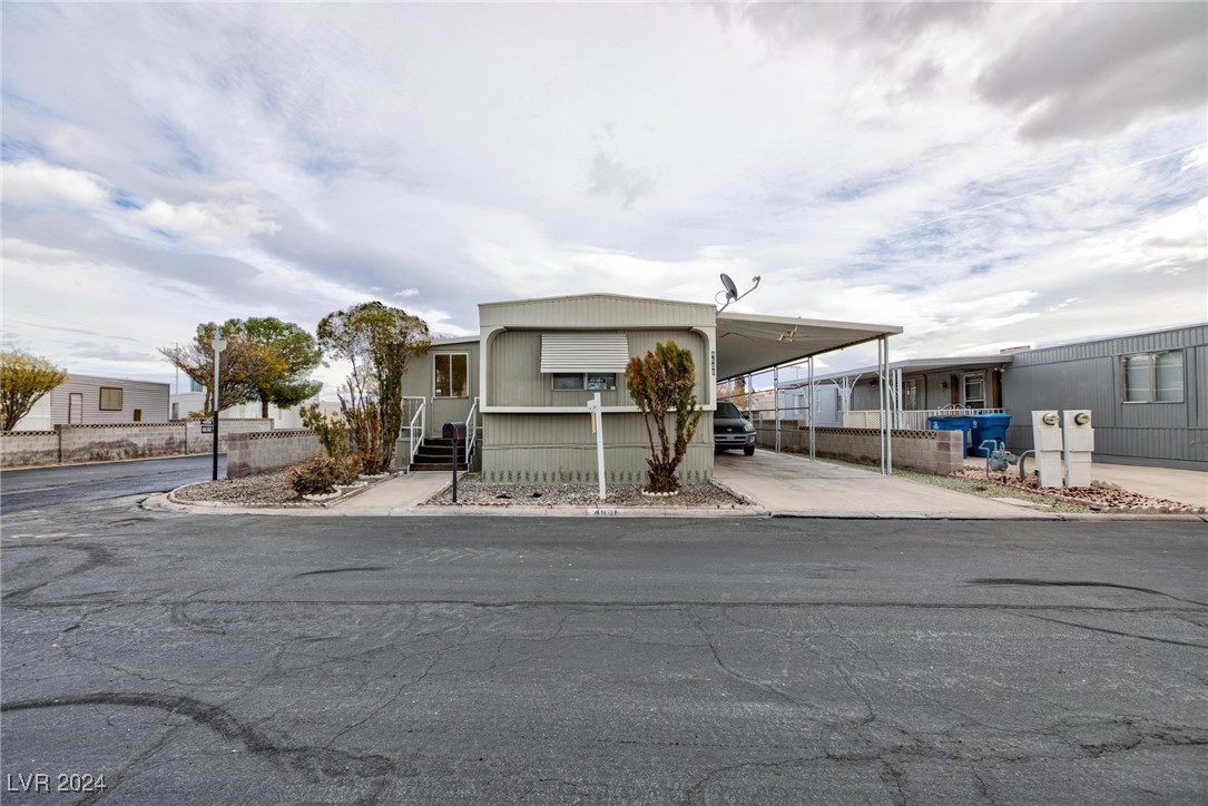 4608 Royal Ridge Avenue Property Photo 1