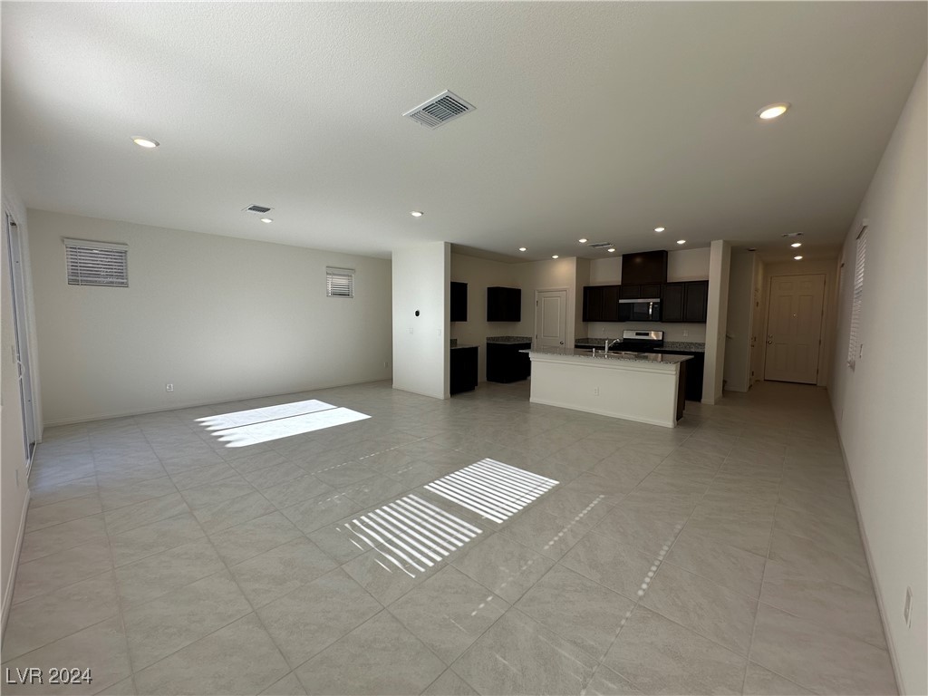 9079 Vesey Avenue Property Photo 3