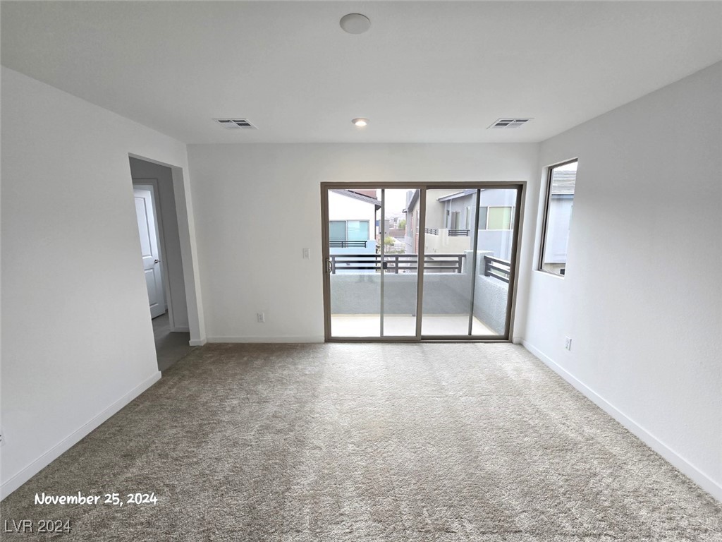 4371 Sunburst Spring Avenue Property Photo 12