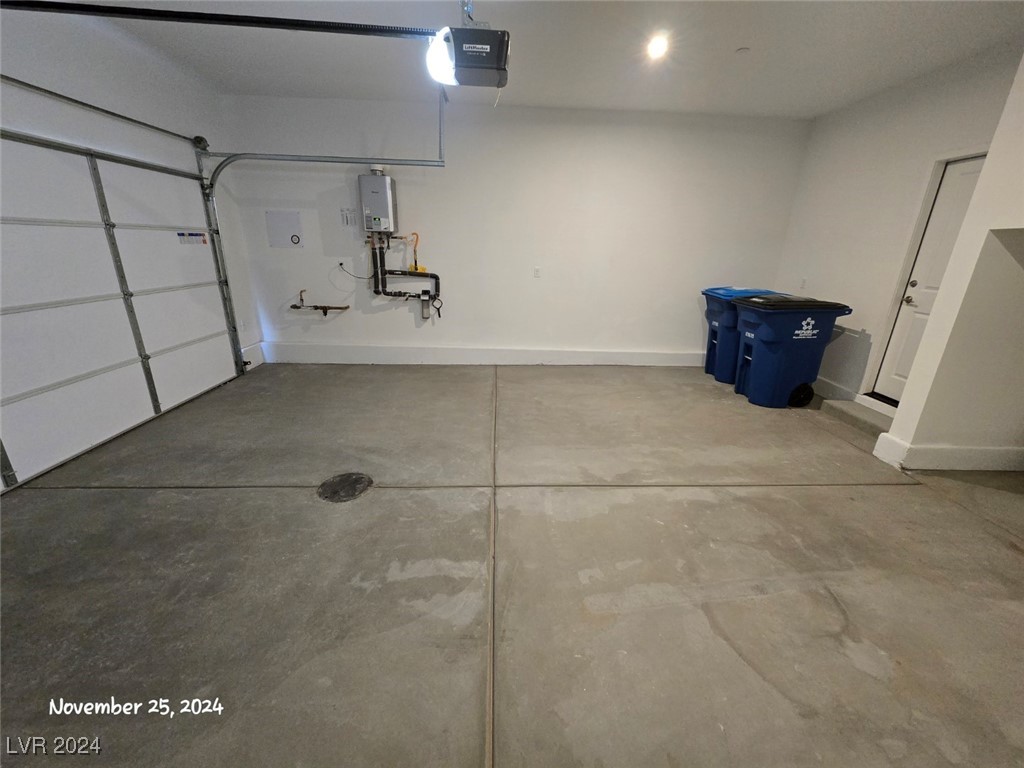 4371 Sunburst Spring Avenue Property Photo 34