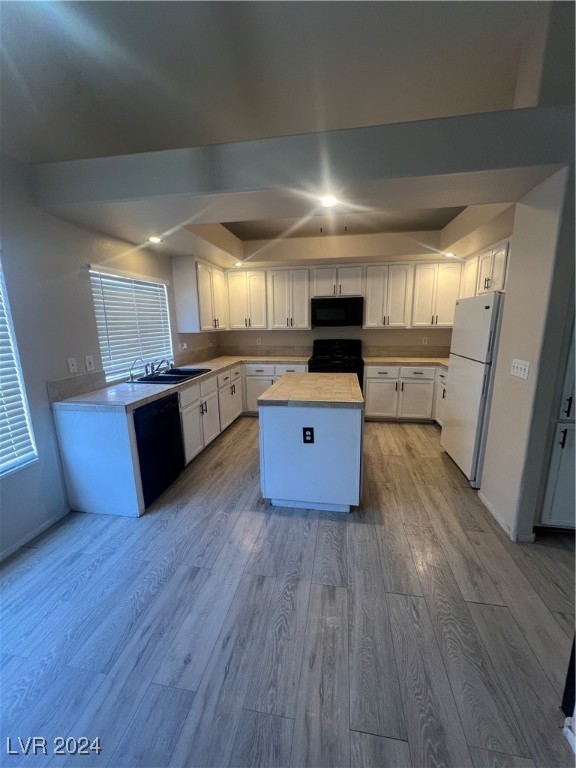 9804 Silver Chaps Court Property Photo 12