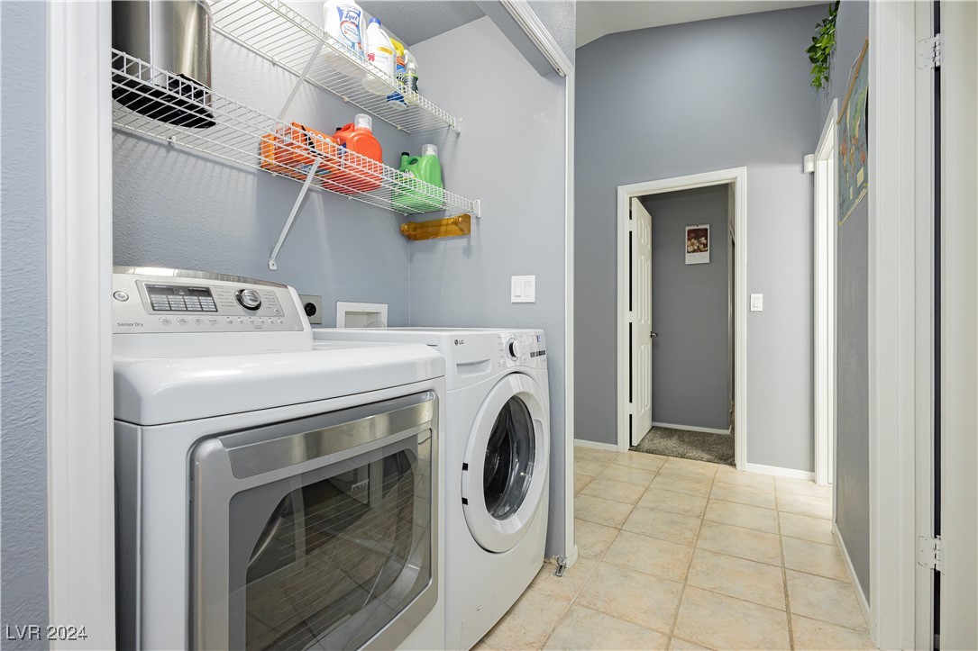 3576 Judah Way Property Photo 25