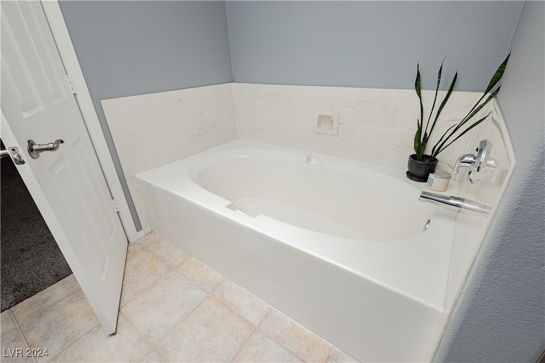 3576 Judah Way Property Photo 32