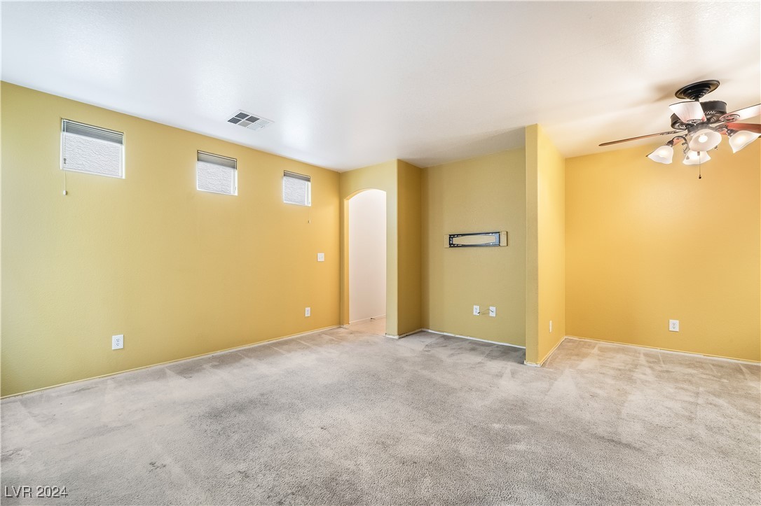 10332 Perfect Parsley Street Property Photo 6