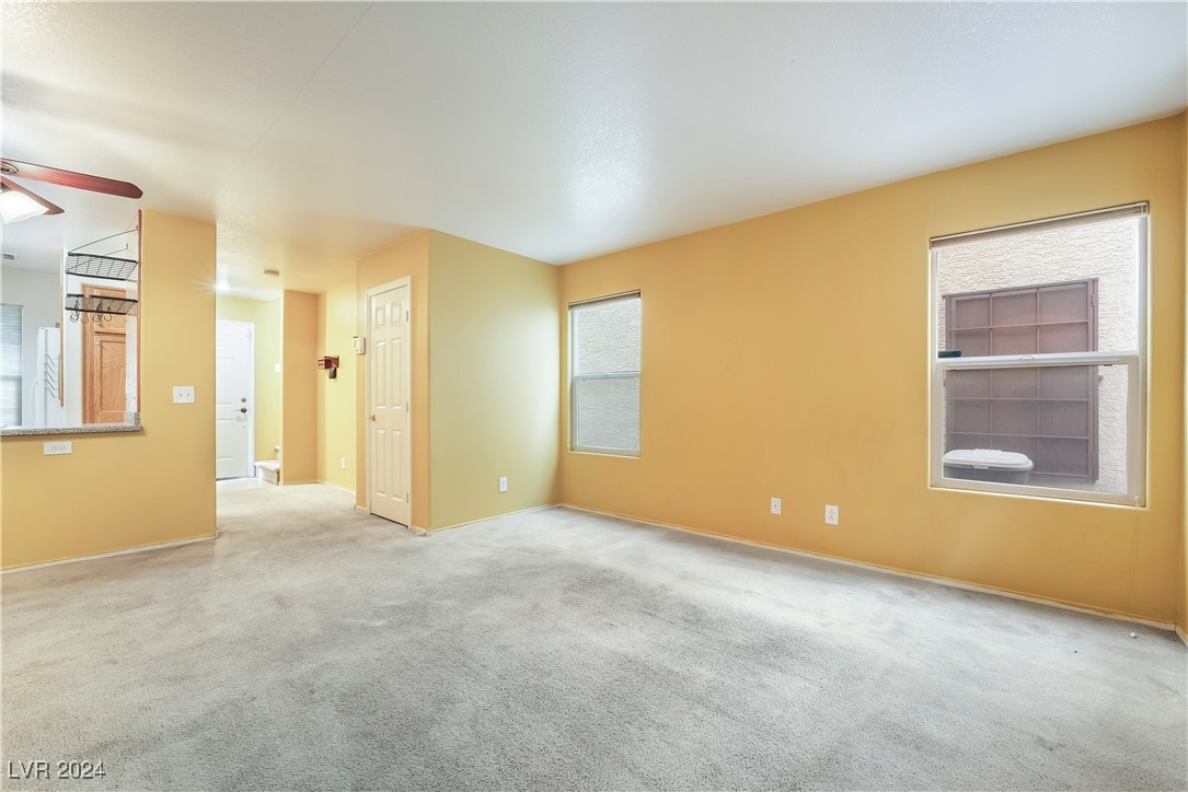 10332 Perfect Parsley Street Property Photo 9