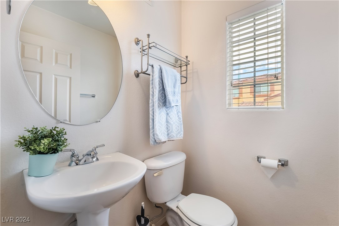 10332 Perfect Parsley Street Property Photo 14